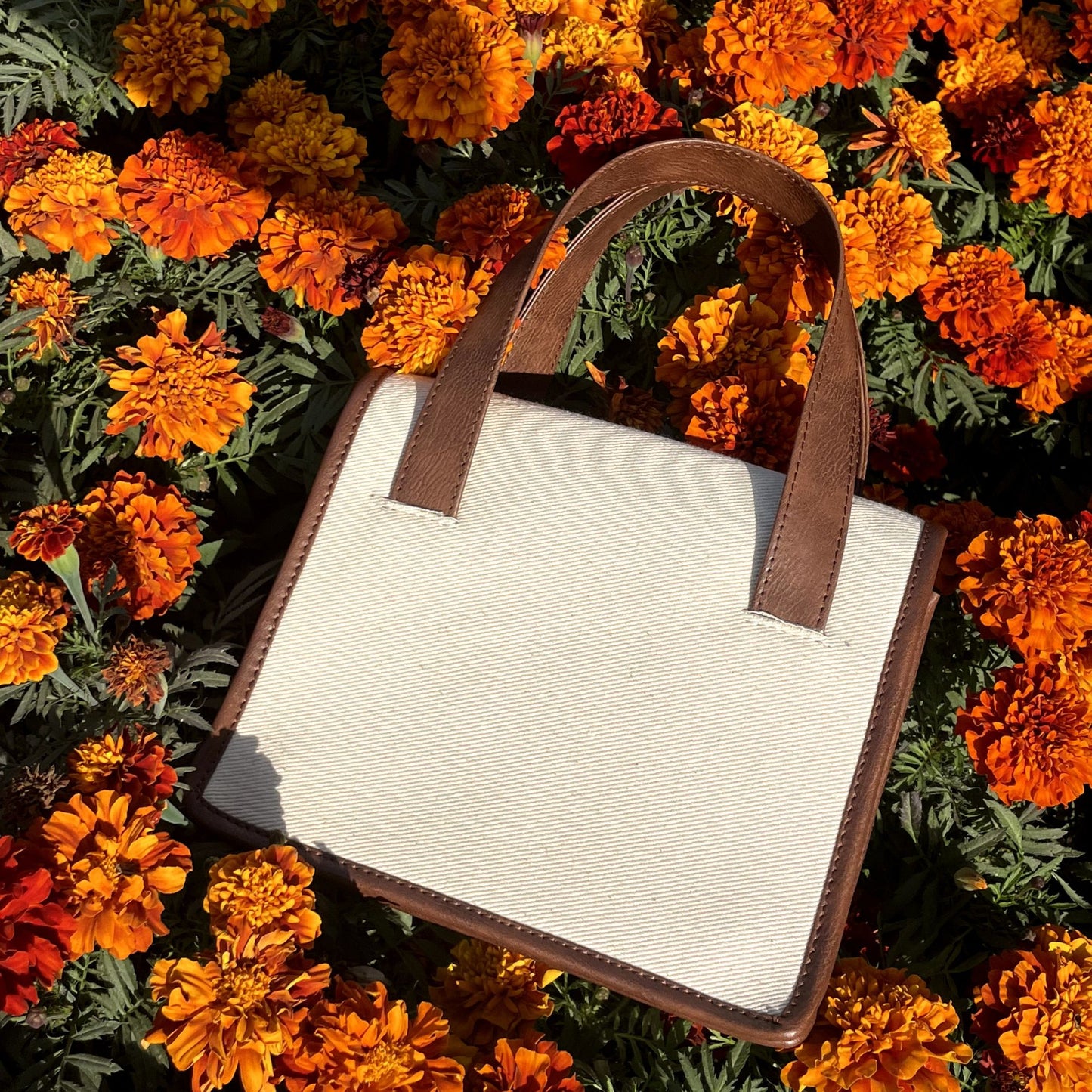Eve Sling Bag