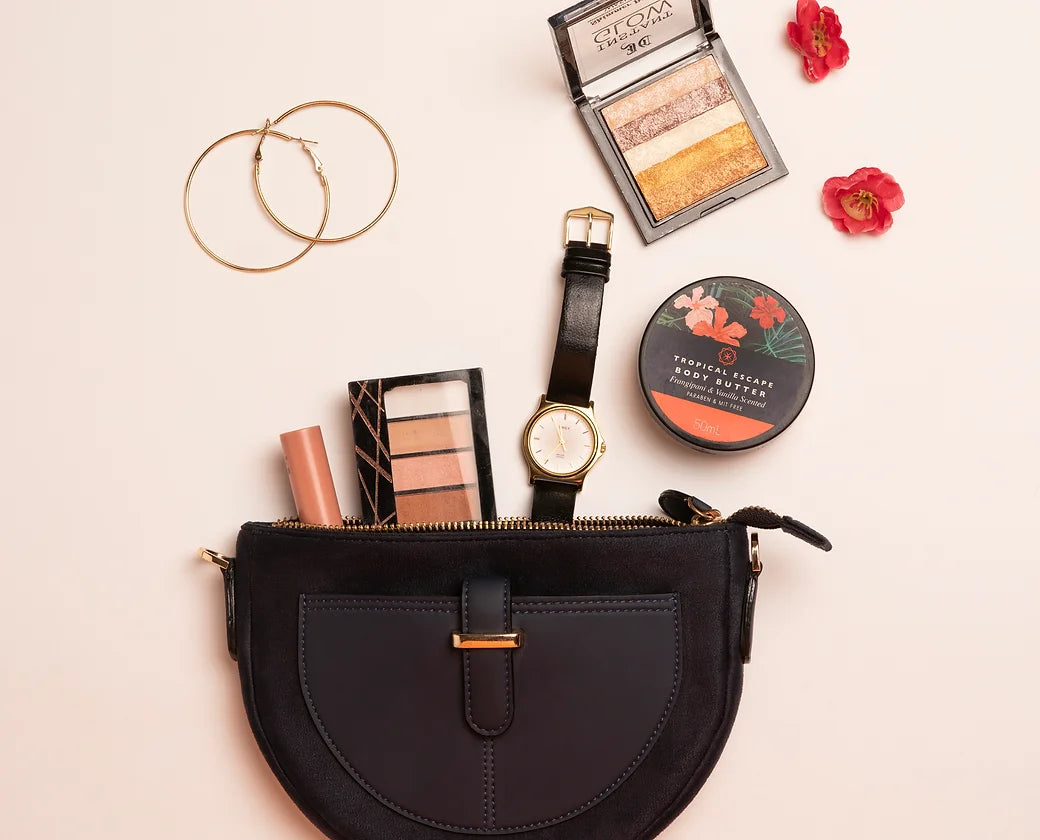 Della Sling Bag