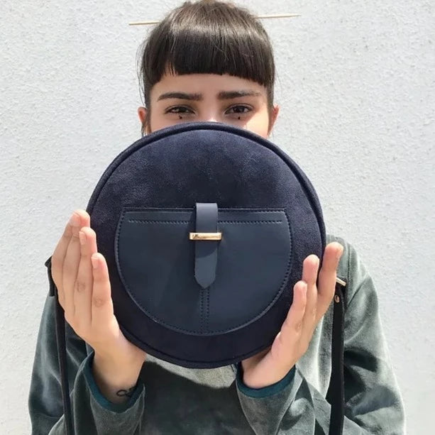 Lizzy Sling Bag