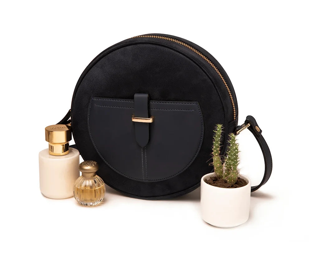 Lizzy Sling Bag