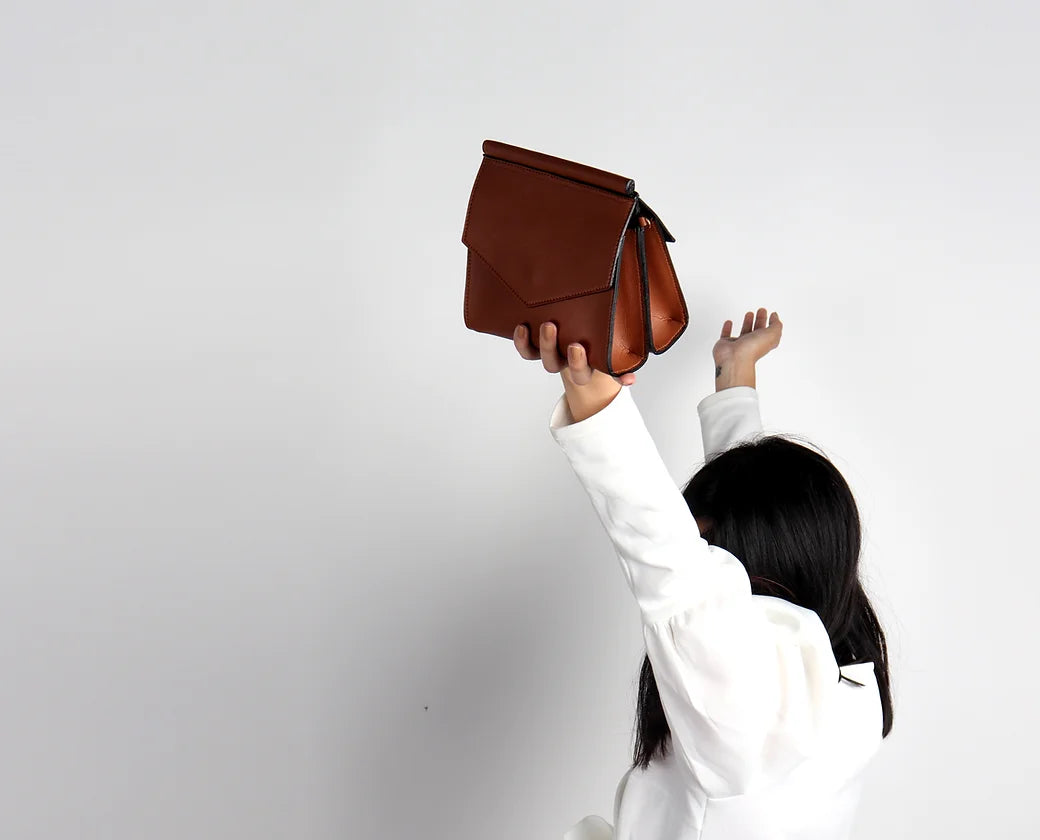 Zoe Sling Bag