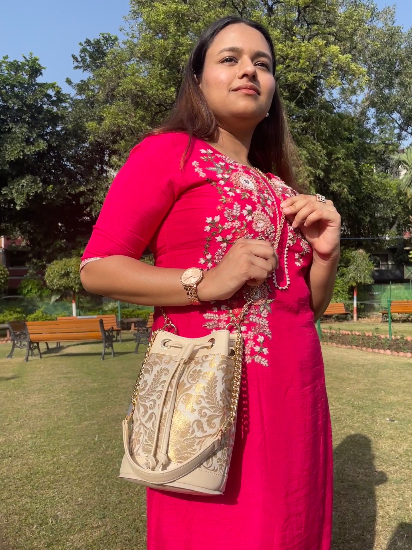 Brocade round potli