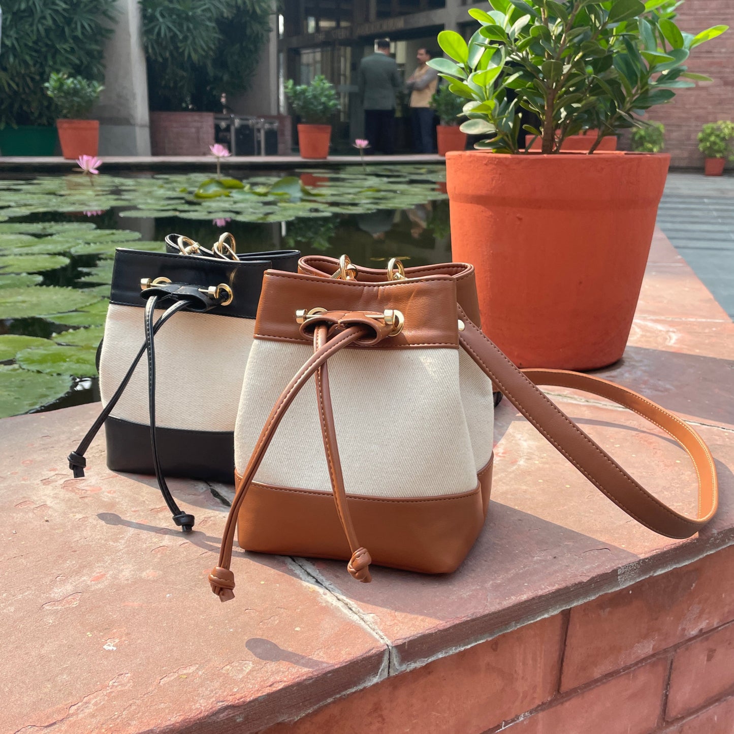 Phoebe Sling Bag in CANVAS