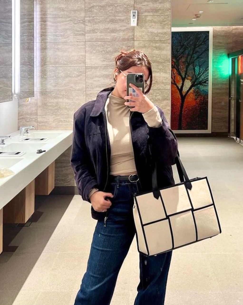 ACE TOTE BAG | BEIGE & BLACK | MEDIUM