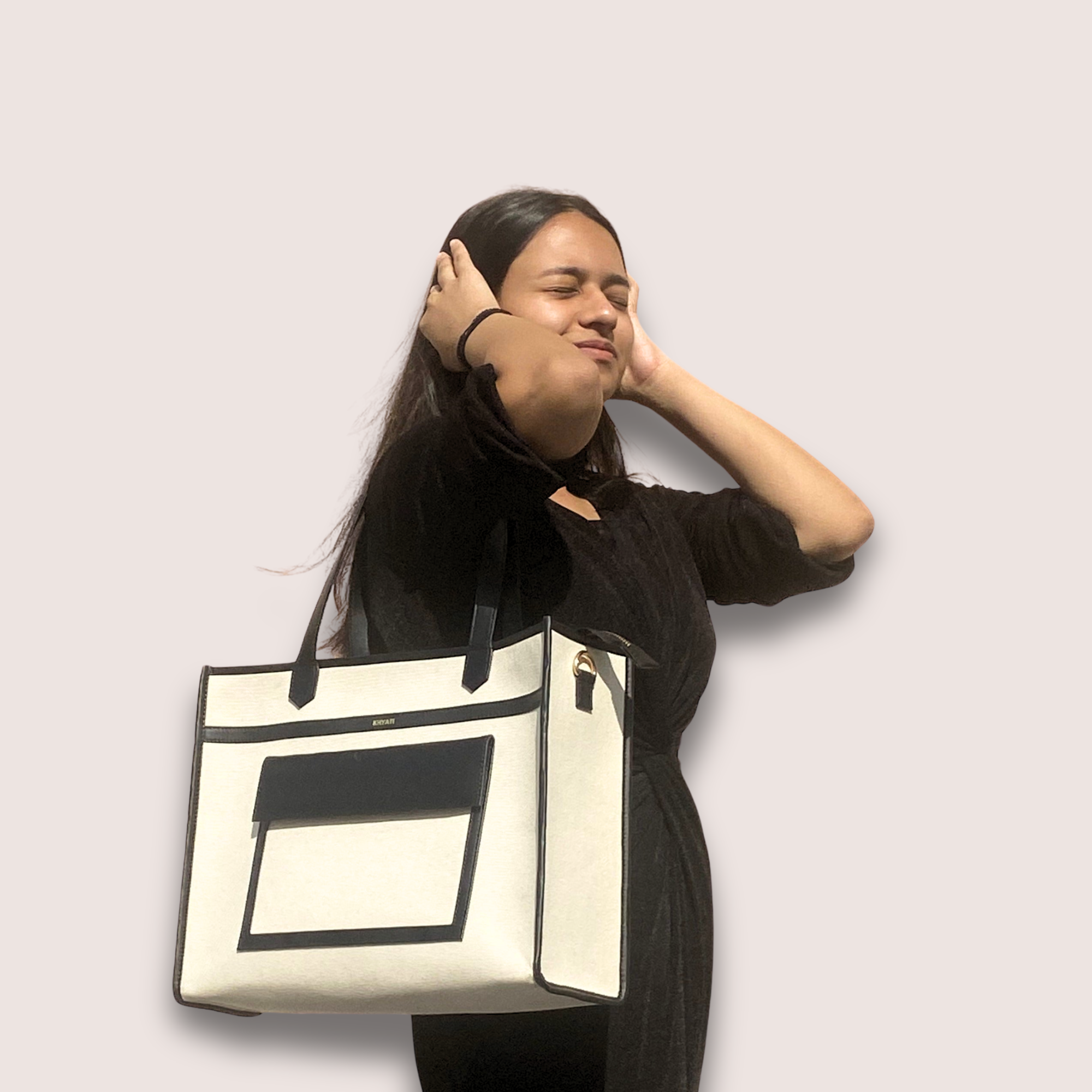 HAZEL MULTIPLE COMPARTMENTS | BLACK | MEDIUM