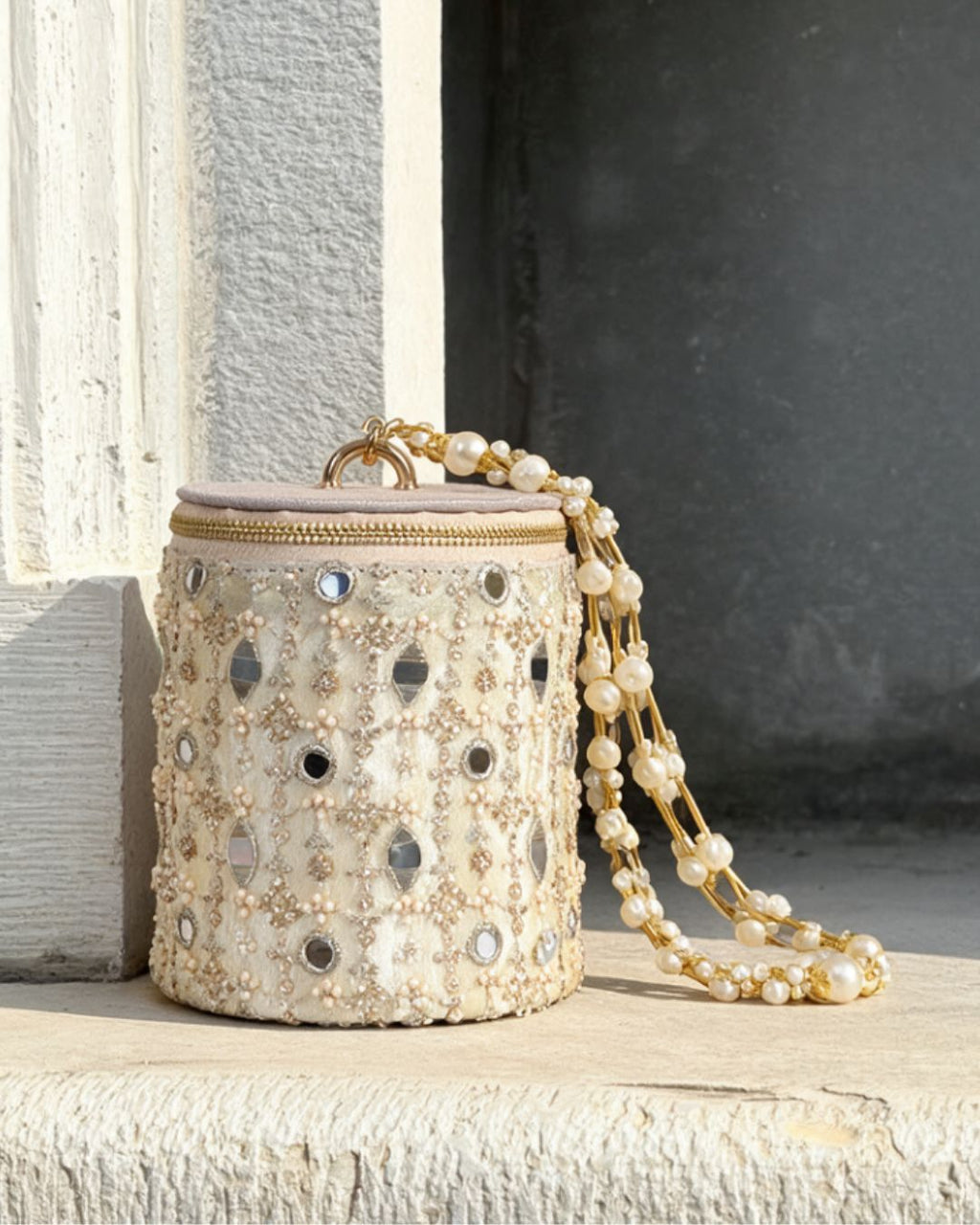 The Rani Potli | Mirror Work