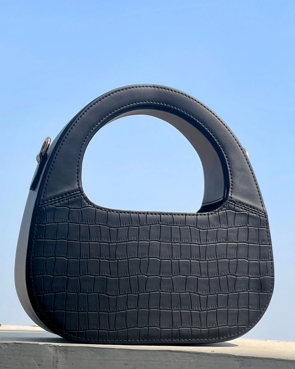 ELLA SLING | CROC | BLACK